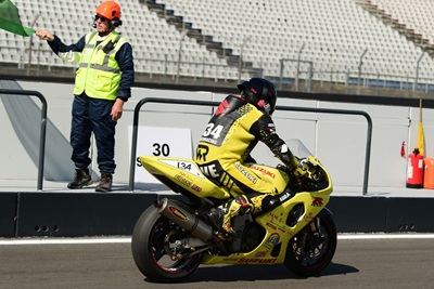 beim Rennen  #134 Meehracing